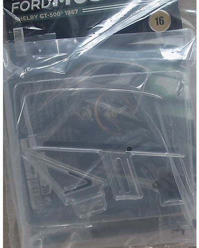 Costruisci la leggendaria Ford Mustang Shelby GT-500 in scala 1:6