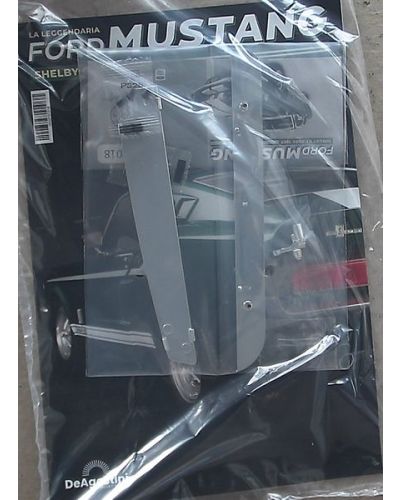 Costruisci la leggendaria Ford Mustang Shelby GT-500 in scala 1:6