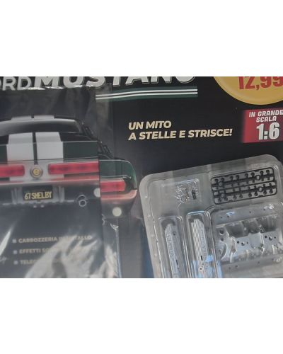 Costruisci la leggendaria Ford Mustang Shelby GT-500 in scala 1:6