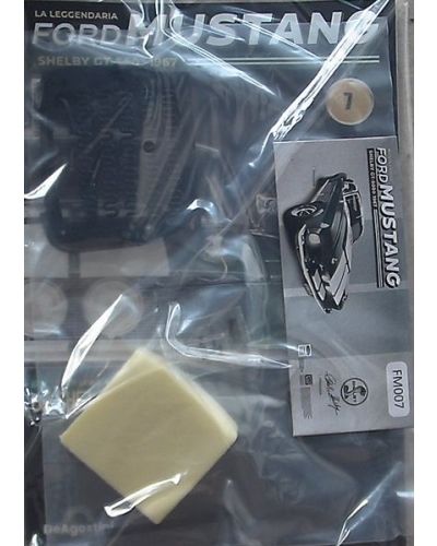 Costruisci la leggendaria Ford Mustang Shelby GT-500 in scala 1:6